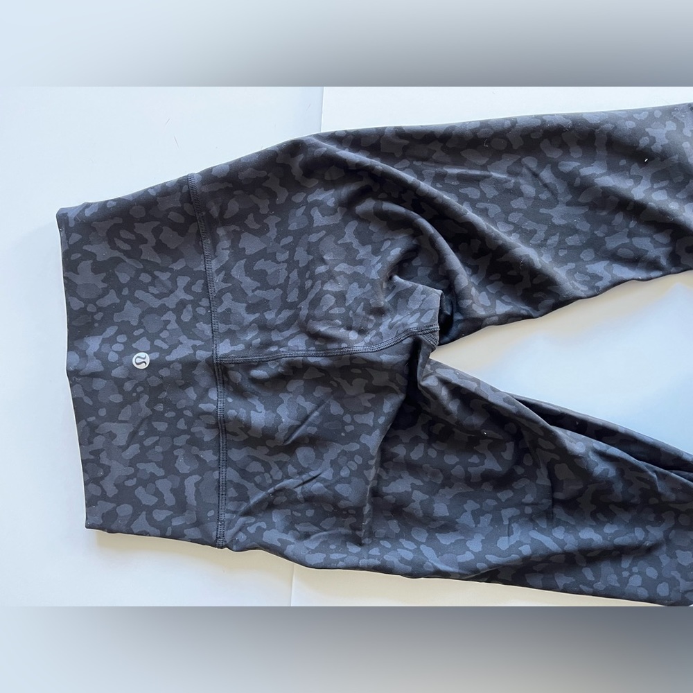 Lululemon Wunder Train 25” Legging Size 4